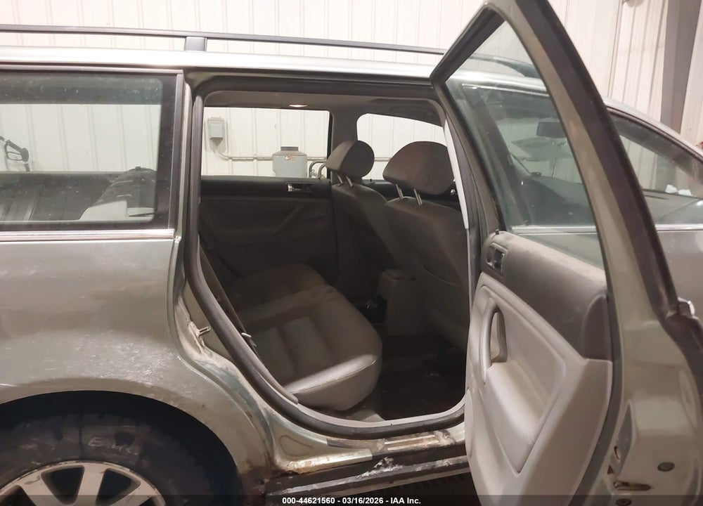 2003 VOLKSWAGEN PASSAT GLS VIN: WVWVD63B23E173455