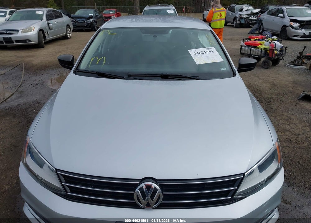 2015 VOLKSWAGEN JETTA 1.8T SE VIN: 3VWD17AJ0FM231630