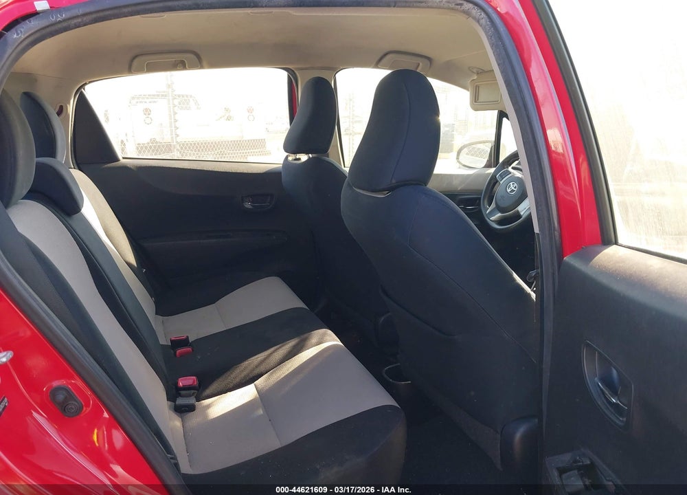 2012 TOYOTA YARIS LE VIN: JTDKTUD38CD541449
