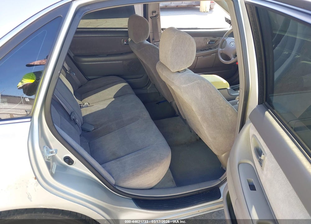 2002 TOYOTA AVALON XL VIN: 4T1BF28B72U232028
