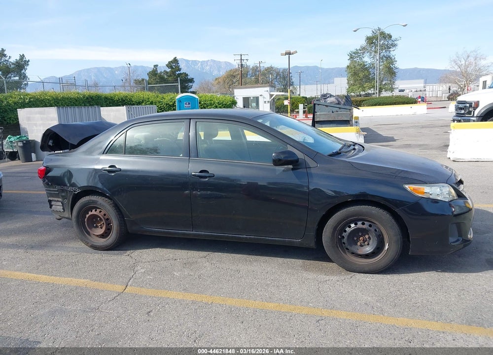 2011 TOYOTA COROLLA LE VIN: JTDBU4EE8BJ104824