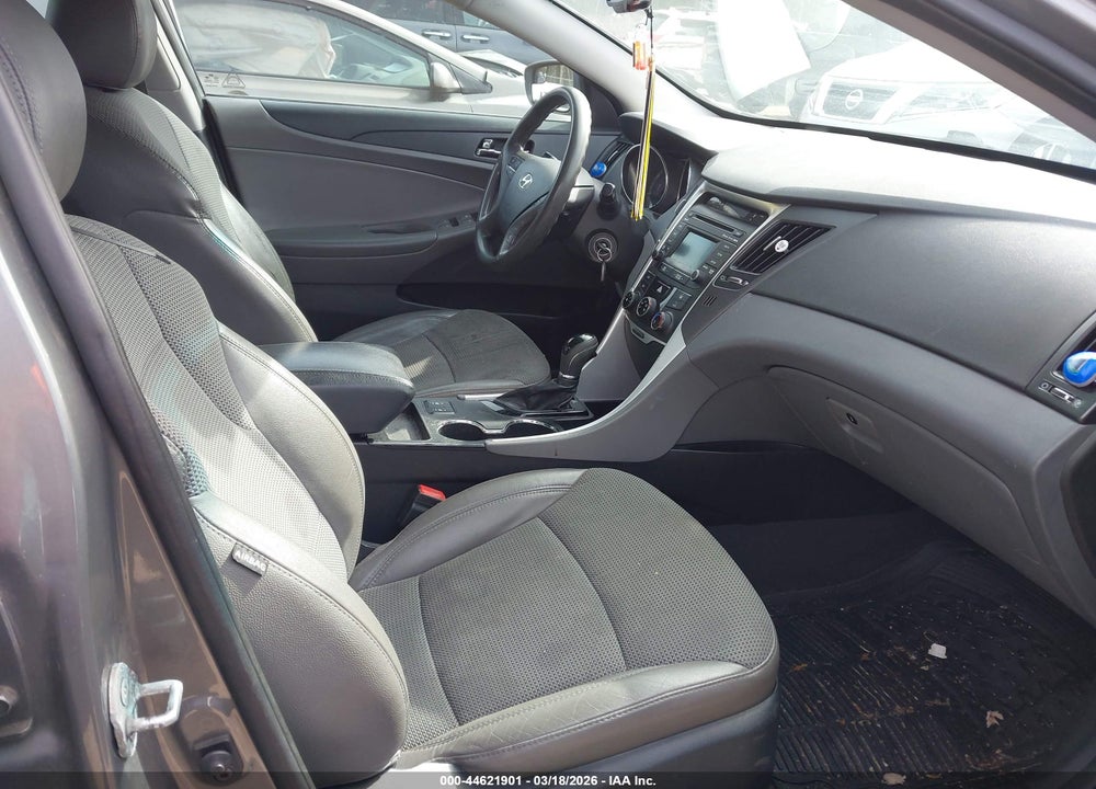 2014 HYUNDAI SONATA GLS VIN: 5NPEB4AC4EH821709