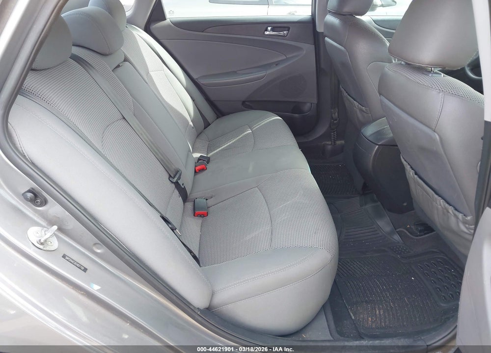 2014 HYUNDAI SONATA GLS VIN: 5NPEB4AC4EH821709