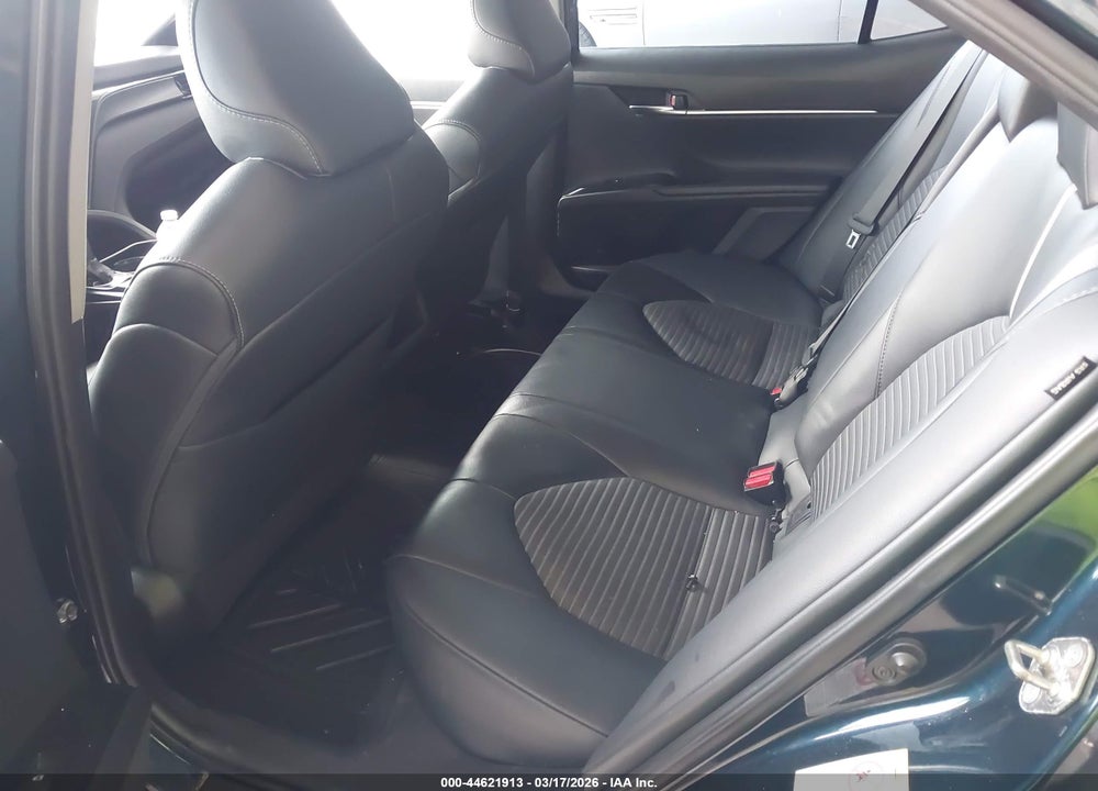 2019 TOYOTA CAMRY SE VIN: 4T1B11HK2KU719890