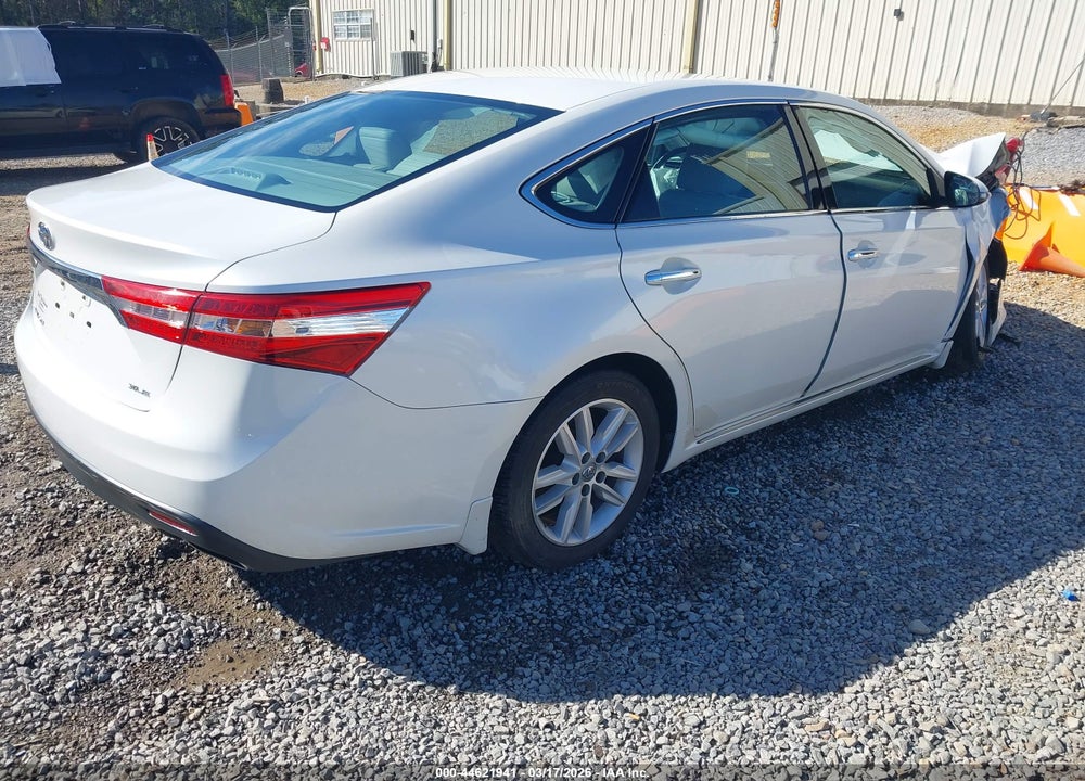 2014 TOYOTA AVALON XLE VIN: 4T1BK1EB4EU134623