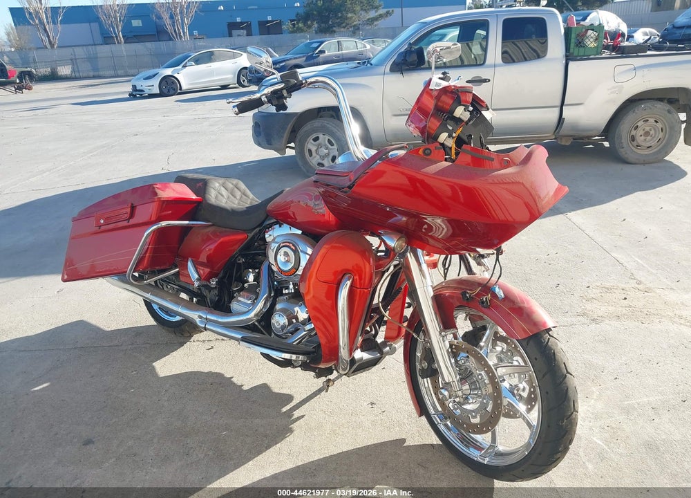 2013 HARLEY-DAVIDSON FLTRX ROAD GLIDE CUSTOM VIN: 1HD1KHM35DB621454