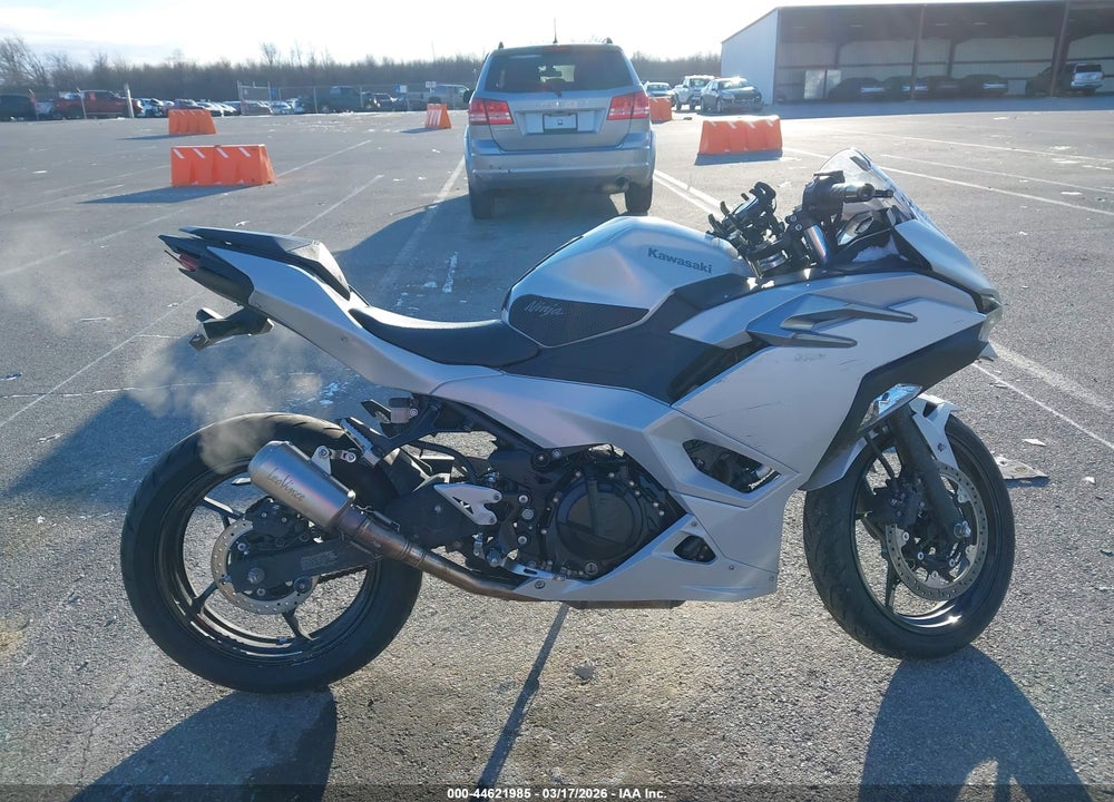 2025 KAWASAKI EX500 H VIN: ML5EXGH12SDA59373