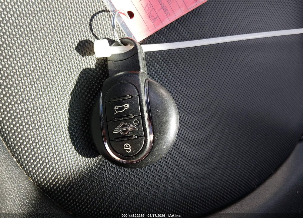 2015 MINI HARDTOP COOPER S VIN: WMWXP7C55F2A60024