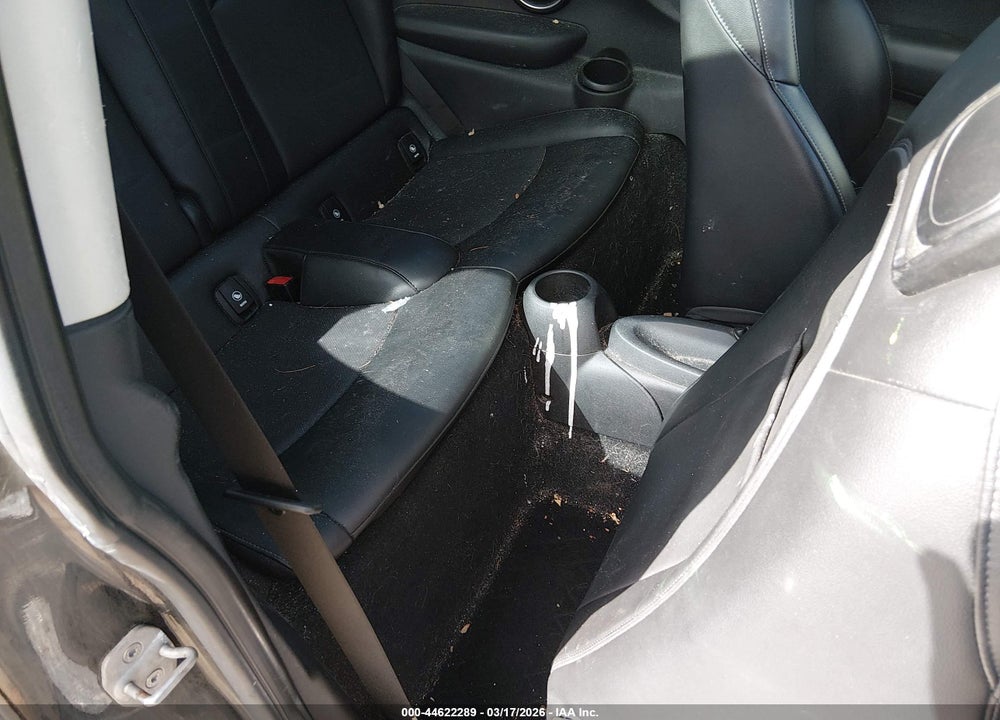 2015 MINI HARDTOP COOPER S VIN: WMWXP7C55F2A60024