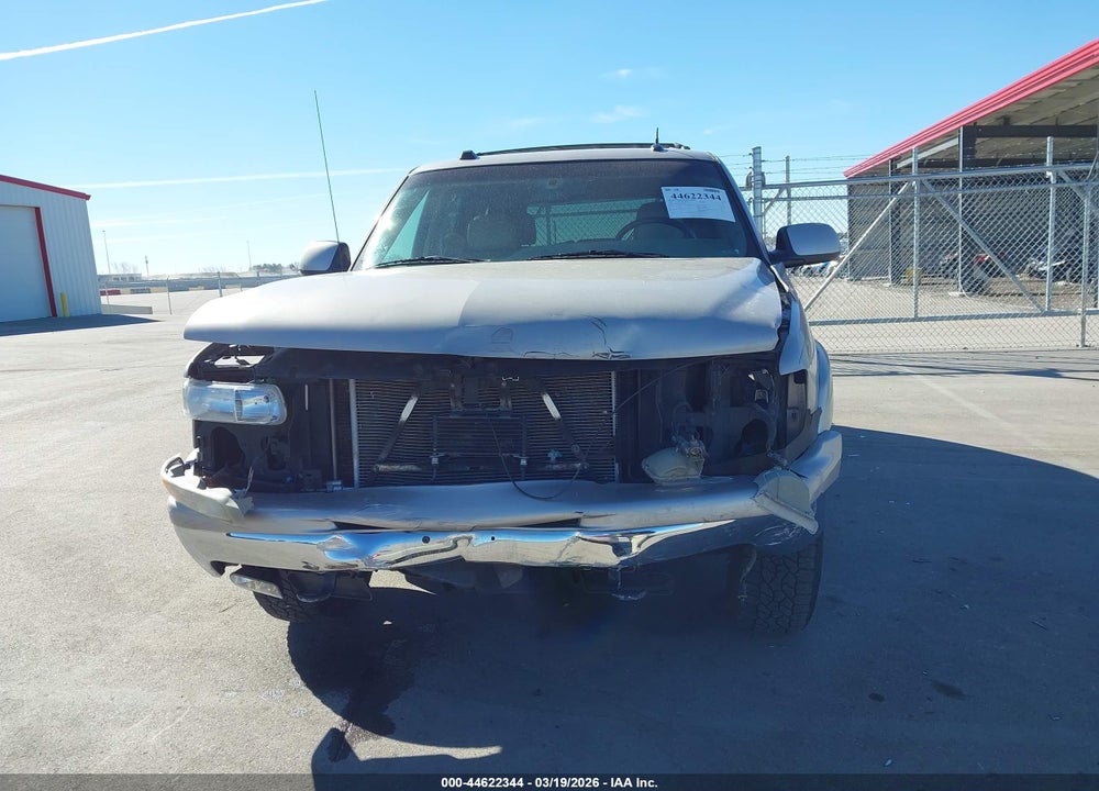 2005 CHEVROLET TAHOE LT VIN: 1GNEK13TX5J206513