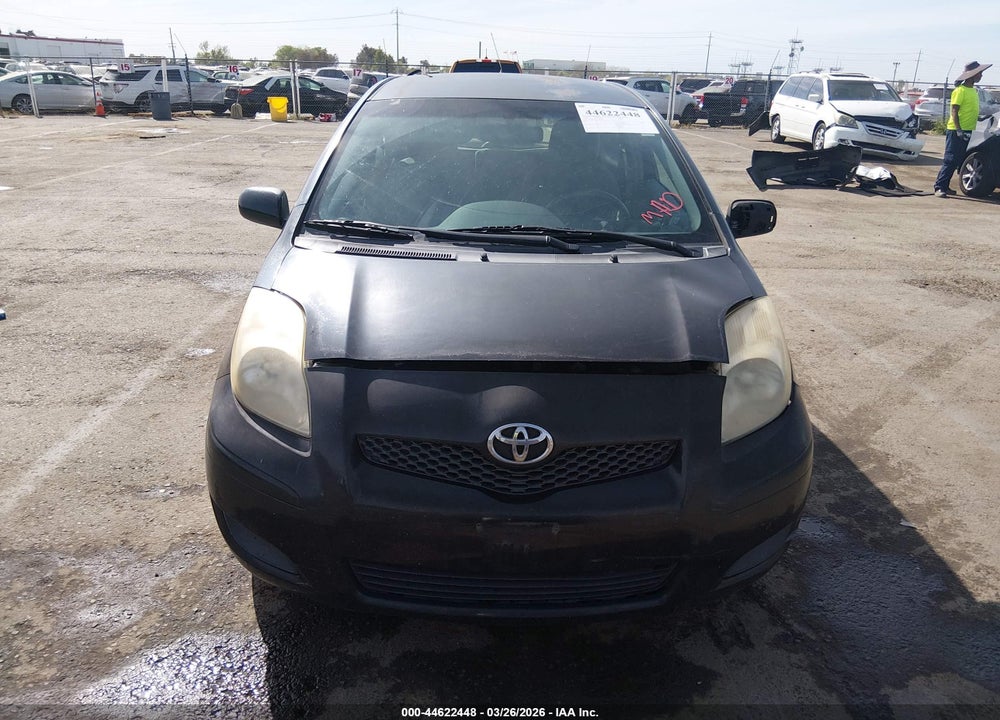2009 TOYOTA YARIS VIN: JTDJT903095278438