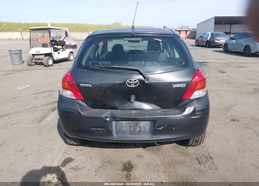 2009 TOYOTA YARIS VIN: JTDJT903095278438