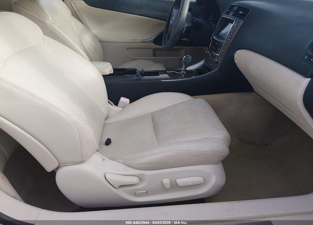 2010 LEXUS IS 250C VIN: JTHFF2C26A2507538
