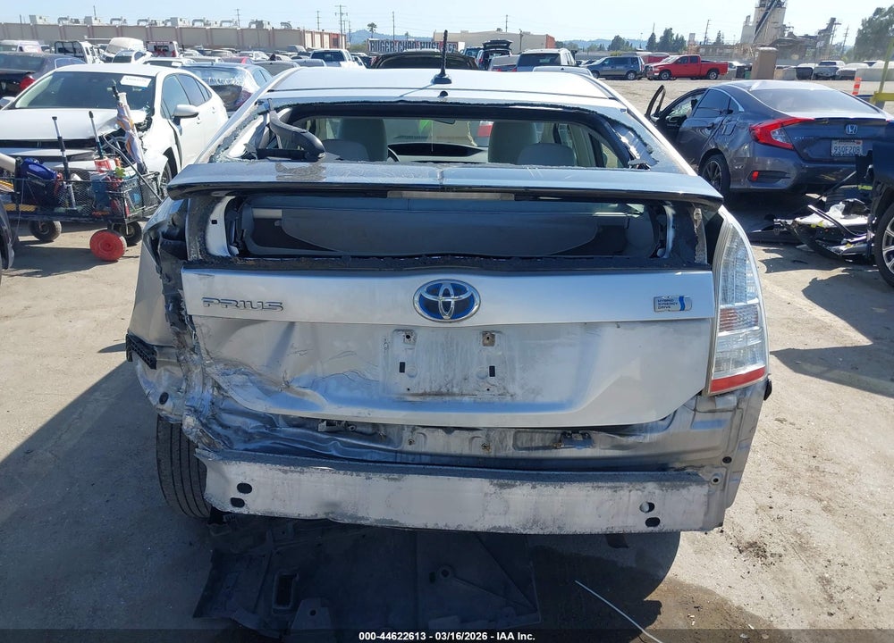 2011 TOYOTA PRIUS TWO VIN: JTDKN3DU8B0257953