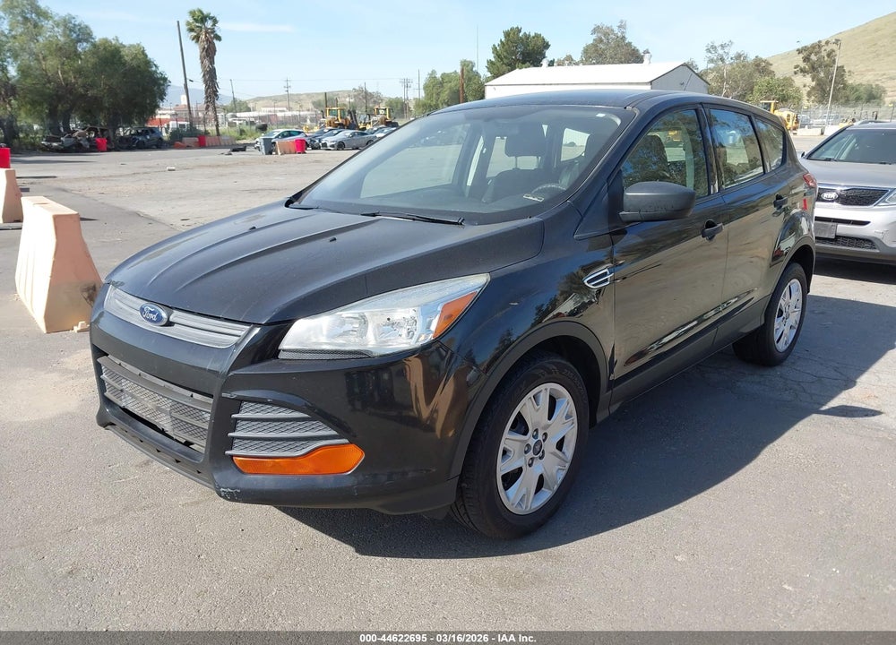 2016 FORD ESCAPE S VIN: 1FMCU0F7XGUC28043