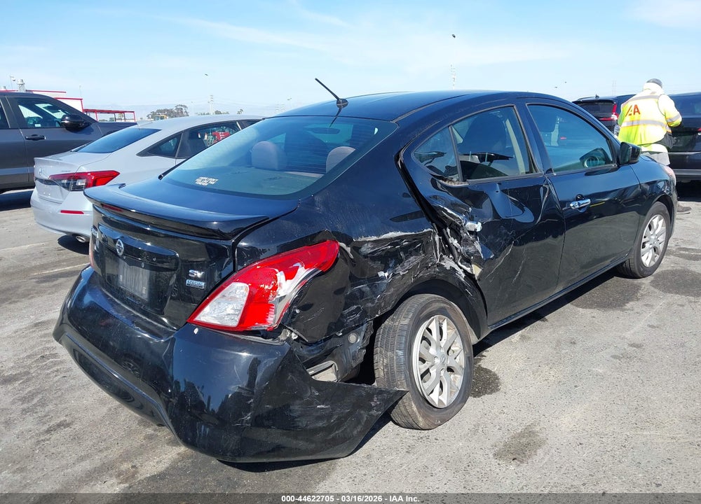 2018 NISSAN VERSA 1.6 SV VIN: 3N1CN7AP3JL879827