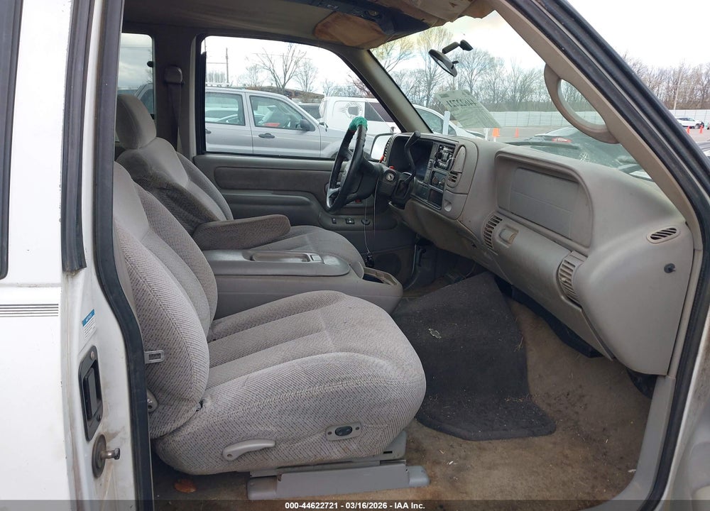 1998 CHEVROLET C1500 FLEETSIDE VIN: 2GCEC19R9W1113298