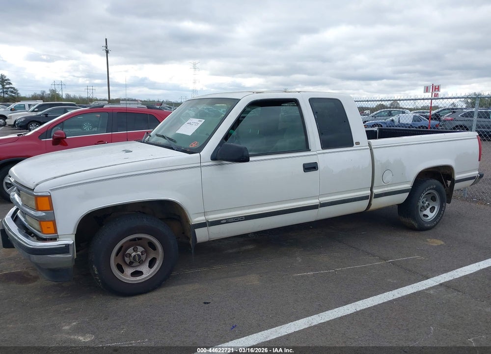 1998 CHEVROLET C1500 FLEETSIDE VIN: 2GCEC19R9W1113298