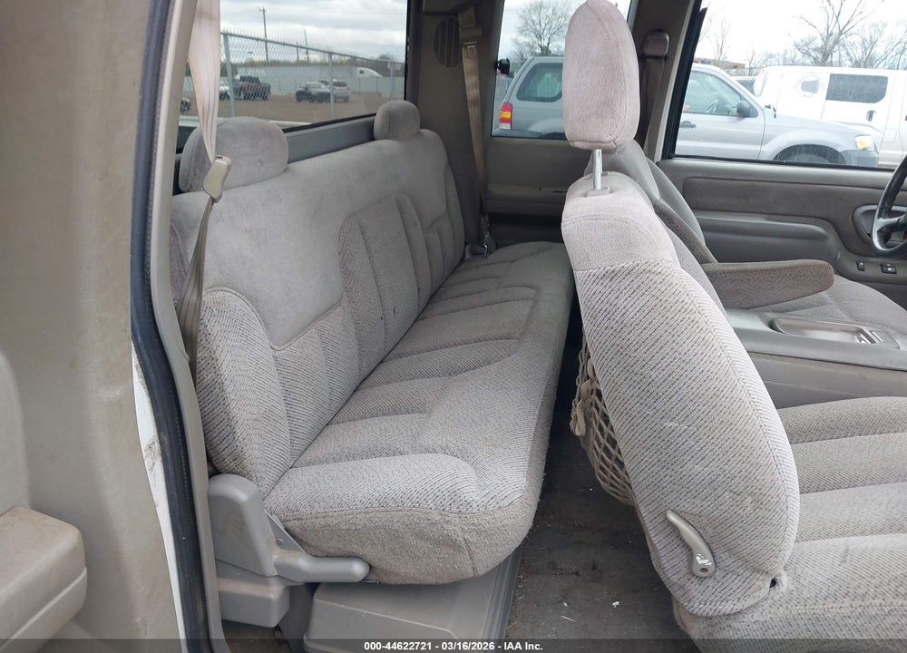 1998 CHEVROLET C1500 FLEETSIDE VIN: 2GCEC19R9W1113298