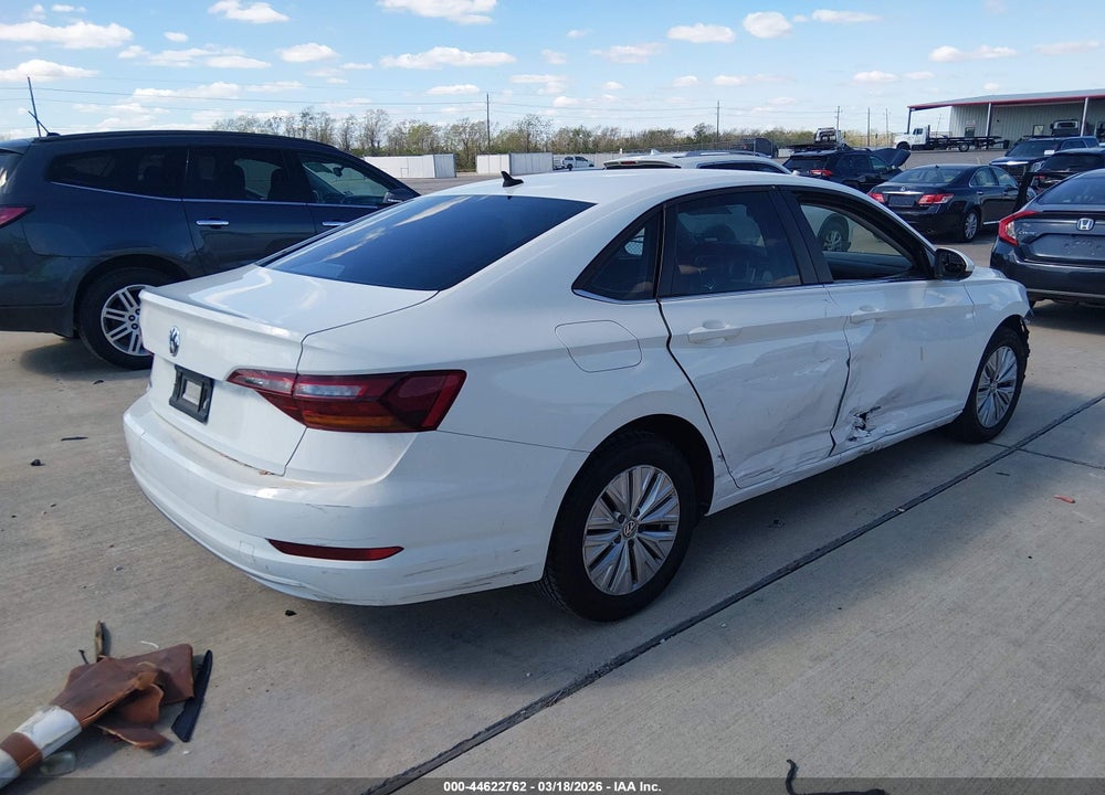 2019 VOLKSWAGEN JETTA 1.4T R-LINE/1.4T S/1.4T SE VIN: 3VWC57BU3KM098400