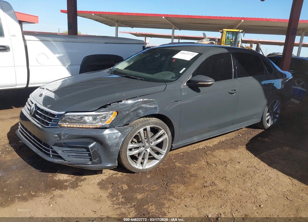 2018 VOLKSWAGEN PASSAT 2.0T R-LINE/2.0T S VIN: 1VWAA7A32JC019892