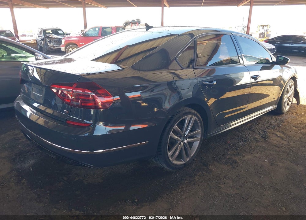 2018 VOLKSWAGEN PASSAT 2.0T R-LINE/2.0T S VIN: 1VWAA7A32JC019892