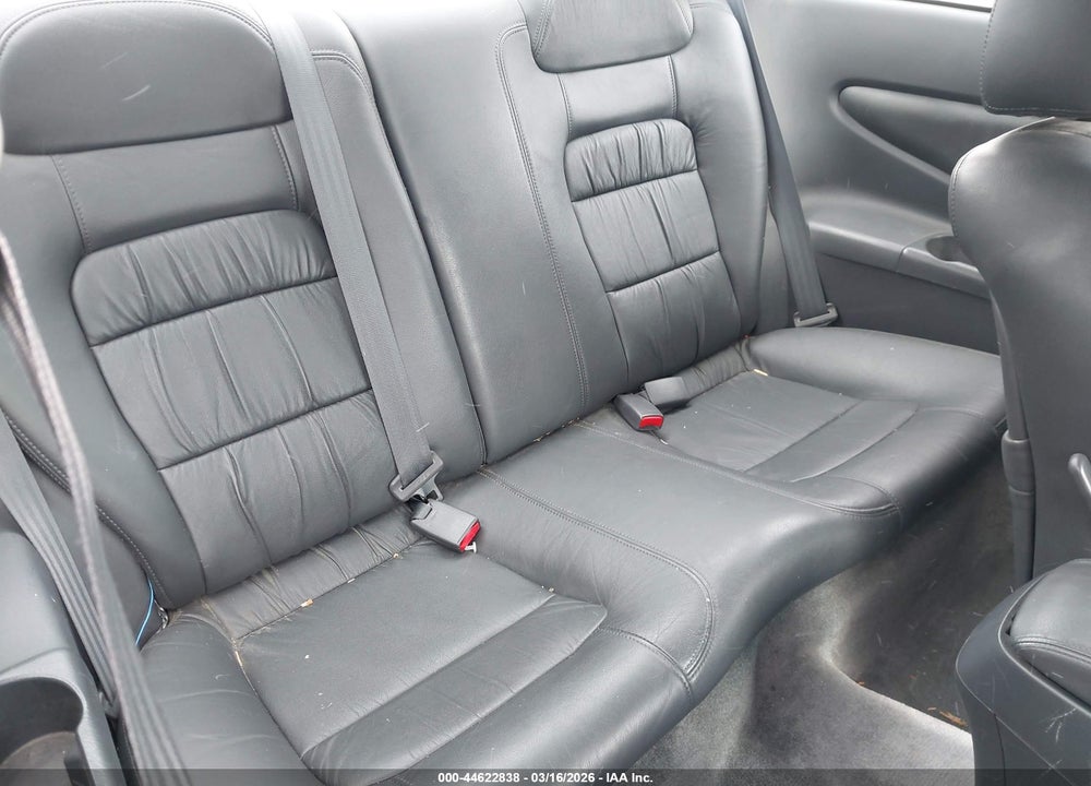 2002 HONDA ACCORD 3.0 EX VIN: 1HGCG22512A034668