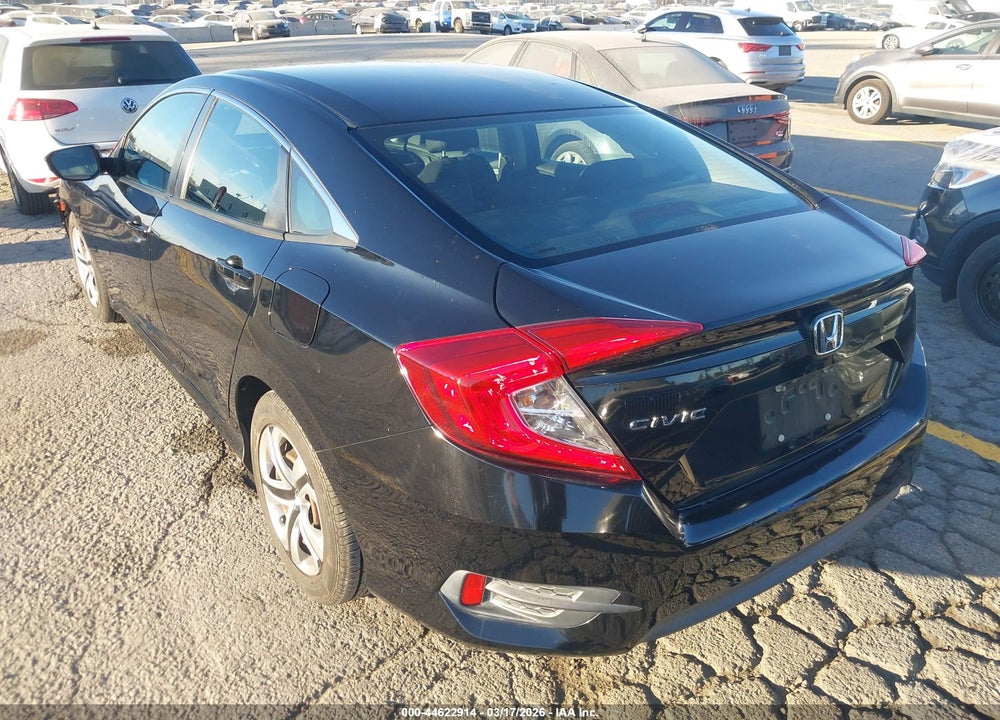 2018 HONDA CIVIC LX VIN: 2HGFC2F5XJH558338
