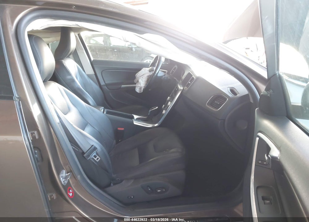 2018 VOLVO V60 CROSS COUNTRY T5 VIN: YV440MWK4J2058052