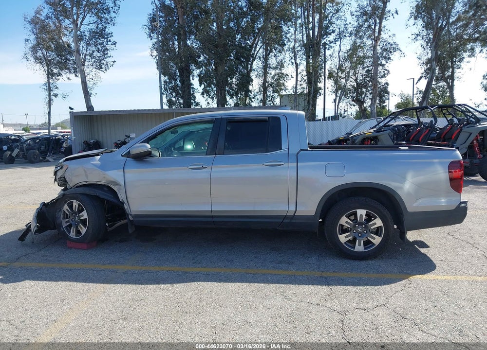 2018 HONDA RIDGELINE RTL VIN: 5FPYK2F58JB000785