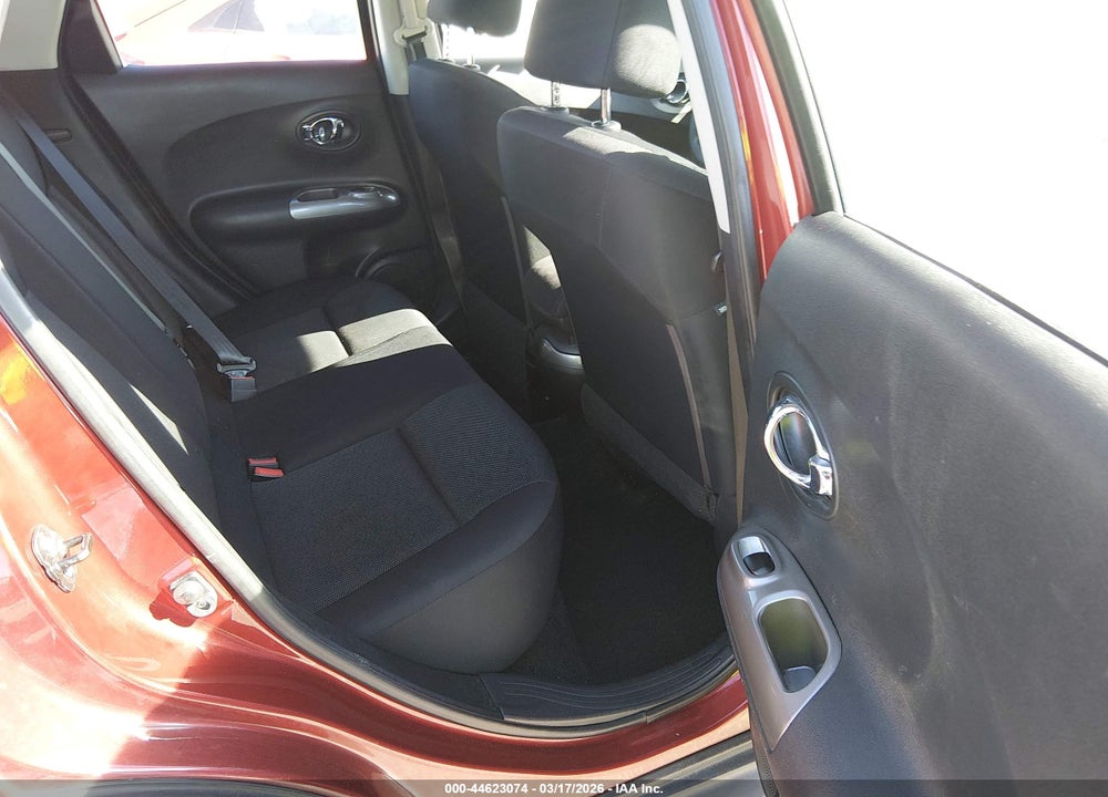 2013 NISSAN JUKE S VIN: JN8AF5MV8DT216113