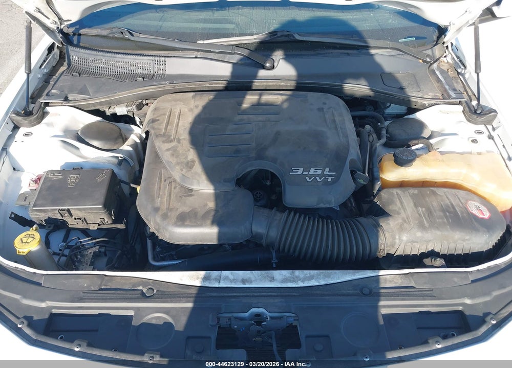 2018 CHRYSLER 300 300S VIN: 2C3CCABG5JH243499