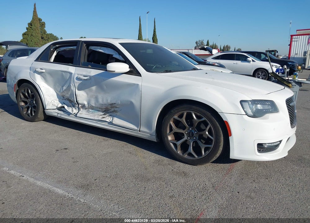 2018 CHRYSLER 300 300S VIN: 2C3CCABG5JH243499