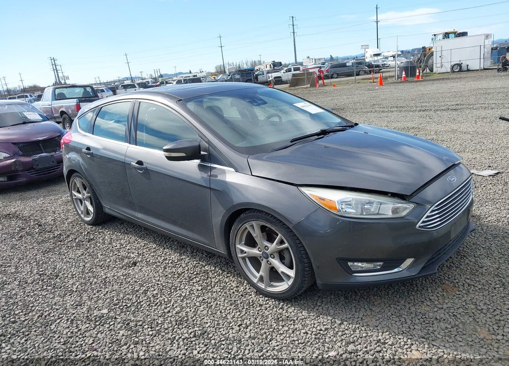 2015 FORD FOCUS TITANIUM VIN: 1FADP3N29FL315238