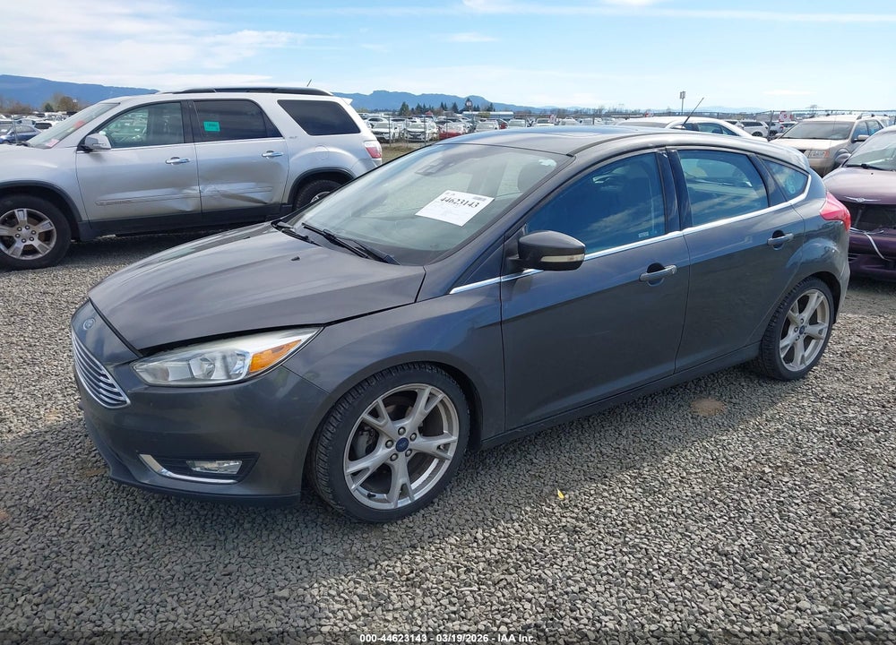 2015 FORD FOCUS TITANIUM VIN: 1FADP3N29FL315238