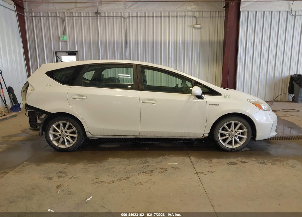 2014 TOYOTA PRIUS V FIVE VIN: JTDZN3EUXE3332071