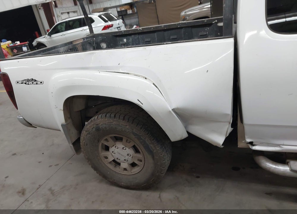 2005 GMC CANYON SLE VIN: 1GTDS196158103235