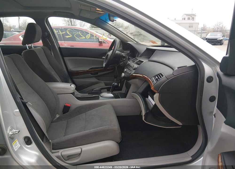 2012 HONDA ACCORD 2.4 EX VIN: 1HGCP2F79CA003424