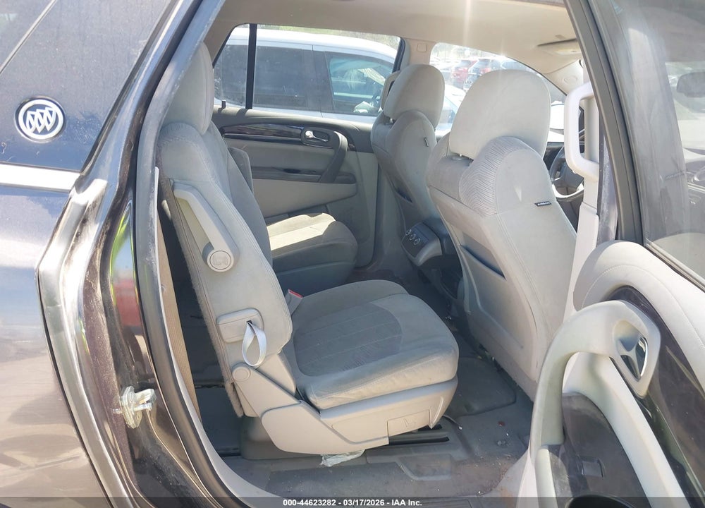 2017 BUICK ENCLAVE CONVENIENCE VIN: 5GAKRAKD2HJ256667