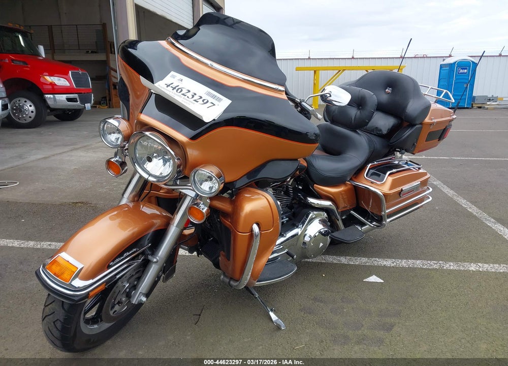 2008 HARLEY-DAVIDSON FLHTCUI 105TH ANNIVERSARY EDITION VIN: 1HD1FC4468Y619859
