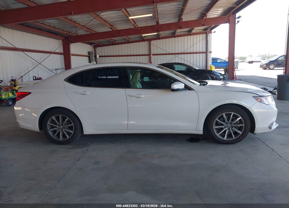 2018 ACURA TLX VIN: 19UUB1F34JA000132