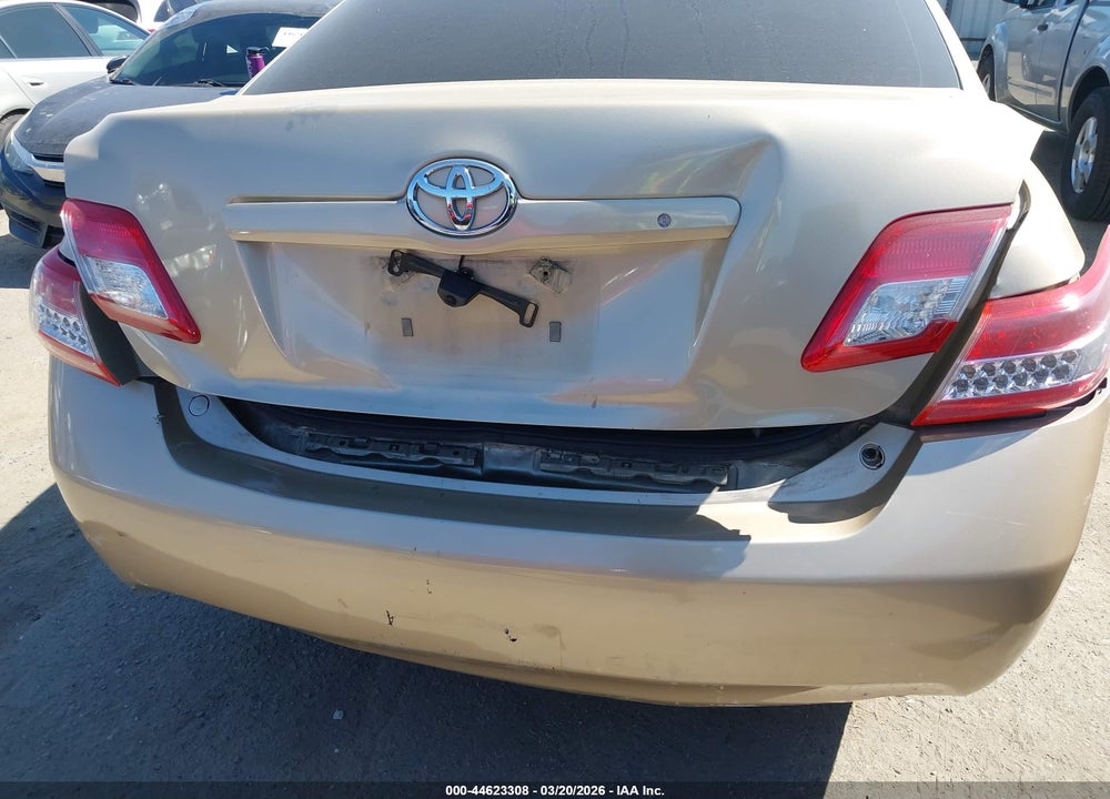 2010 TOYOTA CAMRY LE VIN: 4T4BF3EK3AR022170