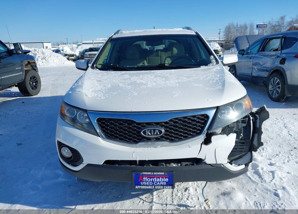 2011 KIA SORENTO LX VIN: 5XYKTDA1XBG156994