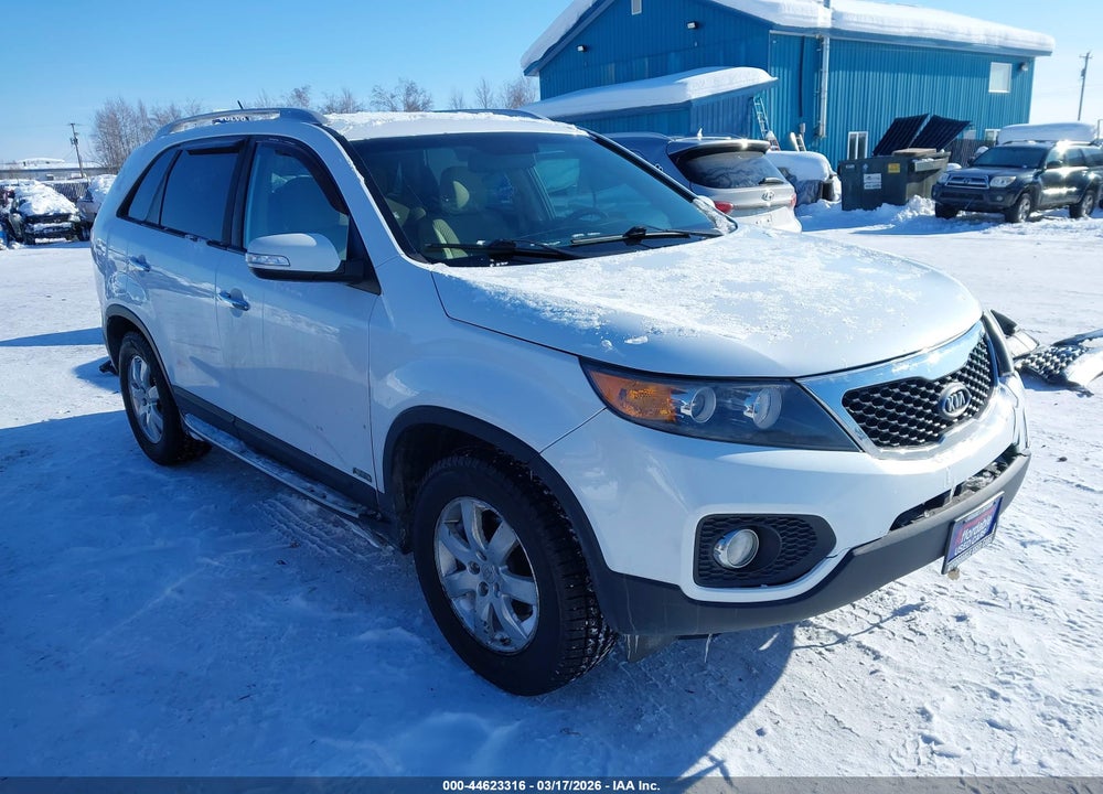 2011 KIA SORENTO LX VIN: 5XYKTDA1XBG156994