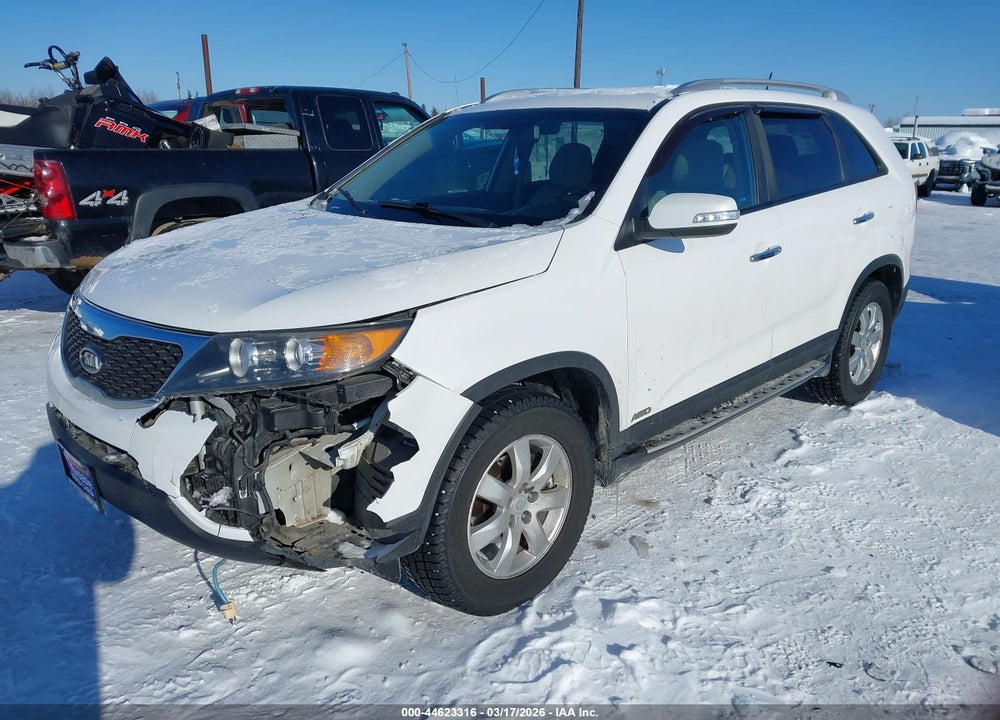 2011 KIA SORENTO LX VIN: 5XYKTDA1XBG156994