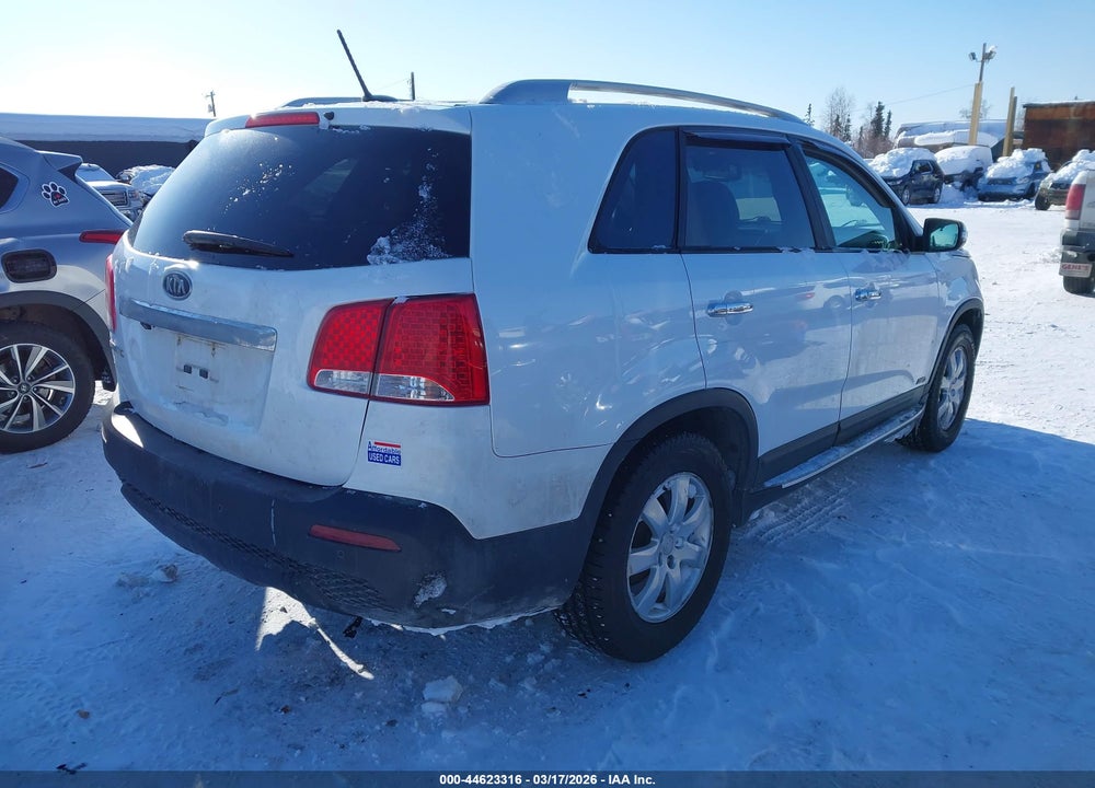 2011 KIA SORENTO LX VIN: 5XYKTDA1XBG156994