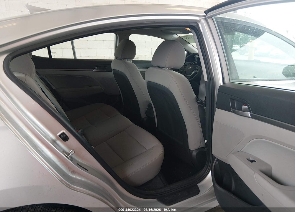 2018 HYUNDAI ELANTRA SEL VIN: 5NPD84LF8JH322746