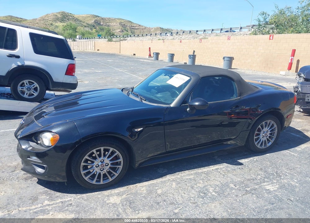 2017 FIAT 124 SPIDER CLASSICA VIN: JC1NFAEK3H0127323