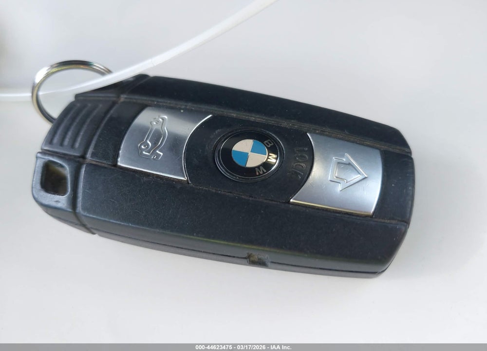 2010 BMW 528I VIN: WBANU5C57AC365044