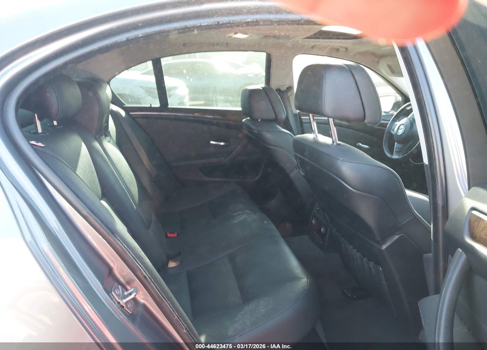 2010 BMW 528I VIN: WBANU5C57AC365044
